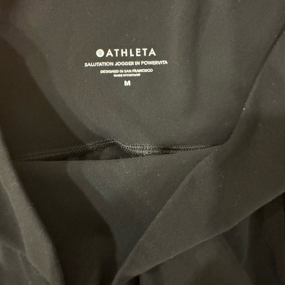 Athleta black Salutation joggers in Powervita size medium EUC - Picture 2 of 4